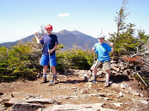 Stephen and Sam flexin' on the summit of Mt. Flume--their first 4,000 footer!!!